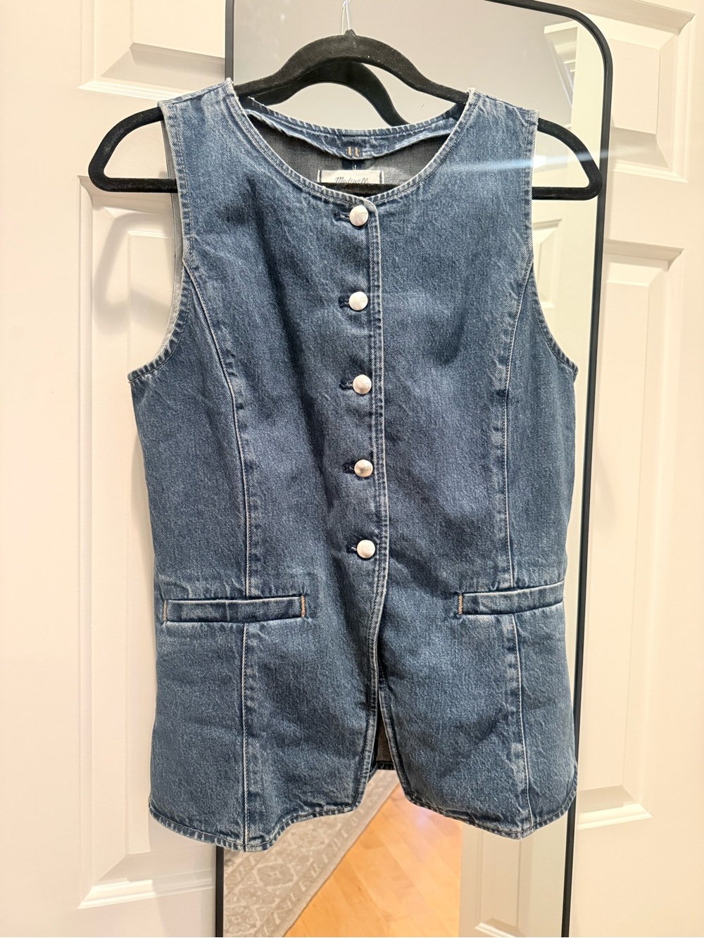 NWT Madewell Sleeveless Denim Button-Front Vest